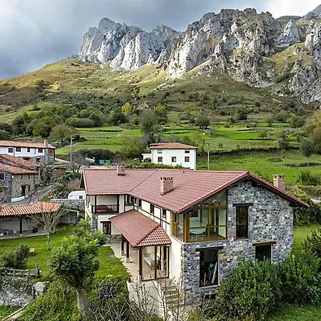 Hotel Posada Cabanes Tama