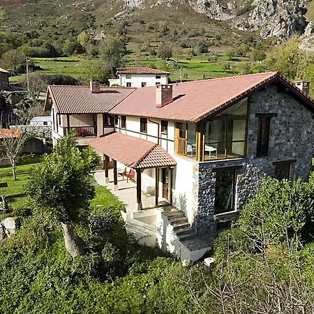 Posada Cabanes Hotel
